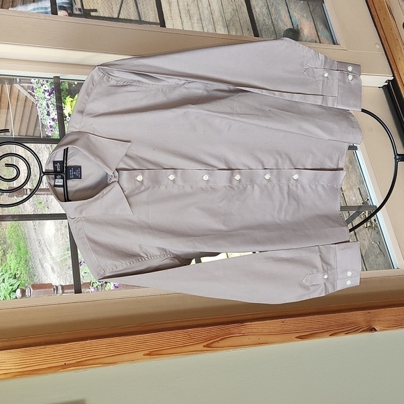 Hartwell Khaki Long Sleeve Casual Button Down Sz. M Shirt - Picture 2 of 10